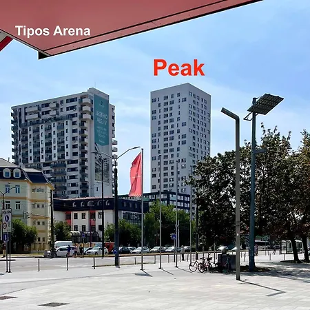 Peak At Danubius Apartament *